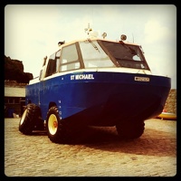Amphibious vehicle